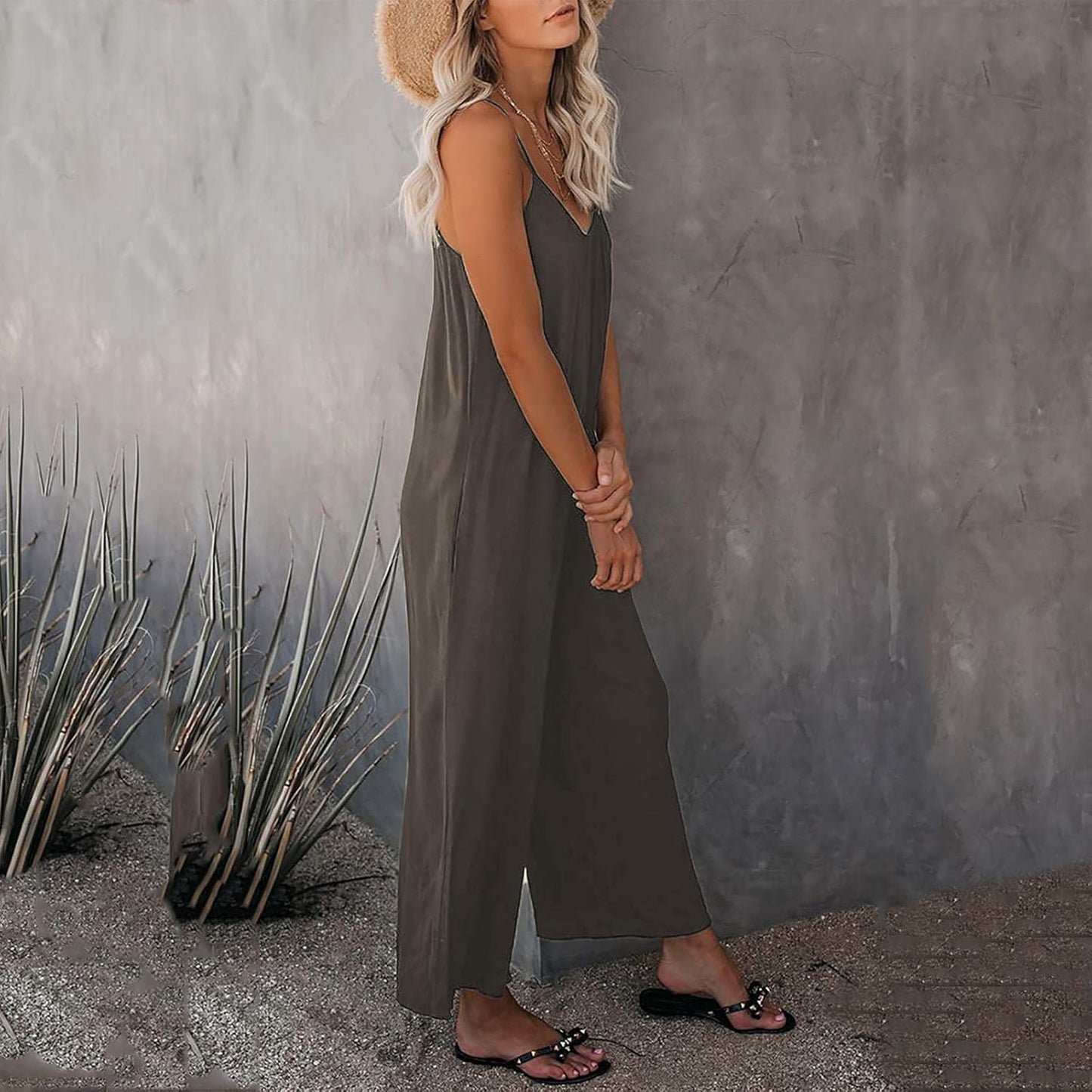 Women's Summer Cotton V-Neck Romper - Loose-Fitting Spaghetti Strap Jumpsuit with Pockets in Solid Colors